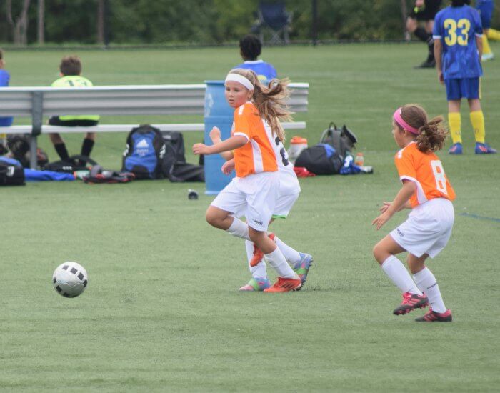 is club soccer worth it? see three girls playing on a soccer team in Bergen and Essex counties in NJ